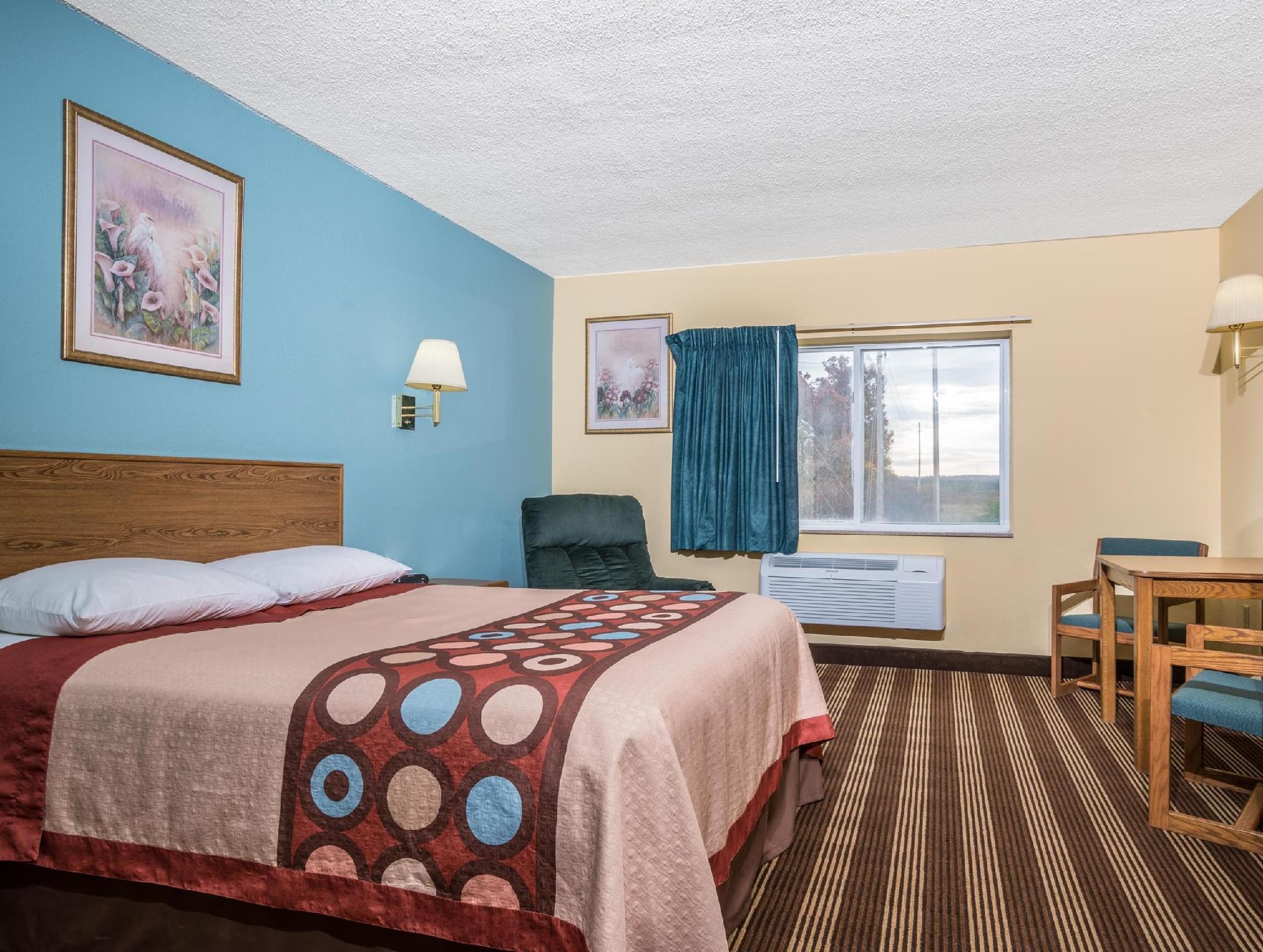 Hotel Super 8 By Wyndham Osseo Wi Esterno foto